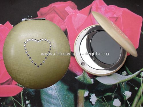 Metal heart Cosmetic mirror