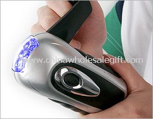 3 LED Flashlight Charged by the hand crank