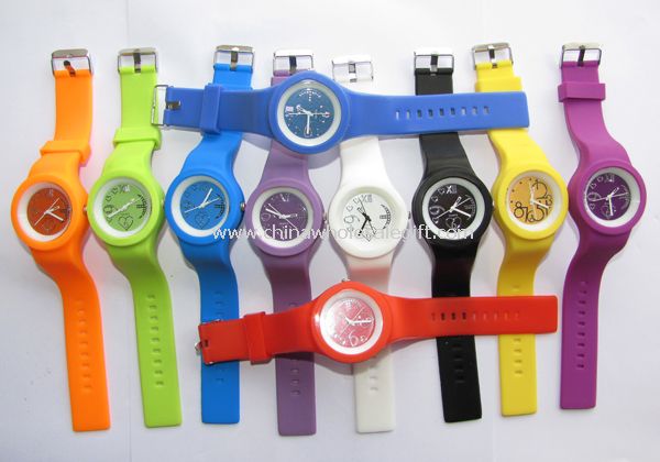 Round Silicon lovely face watch