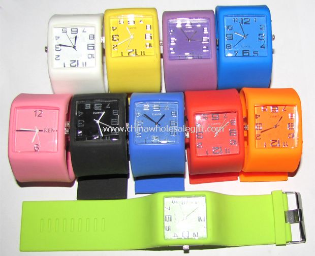 thick band silicon quartz watch