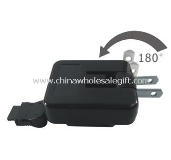 Retractable travel charger