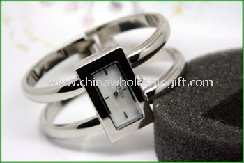 Lady alloy bangle watch