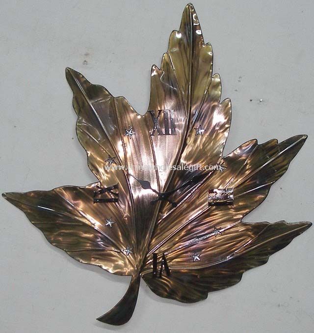 Metal leaf clock