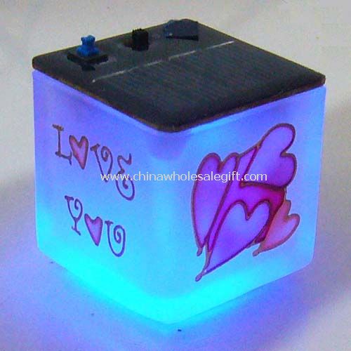 Solar box light
