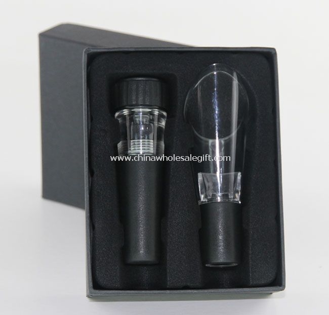 Mini Wine Pourer and Vacuum Stopper Set