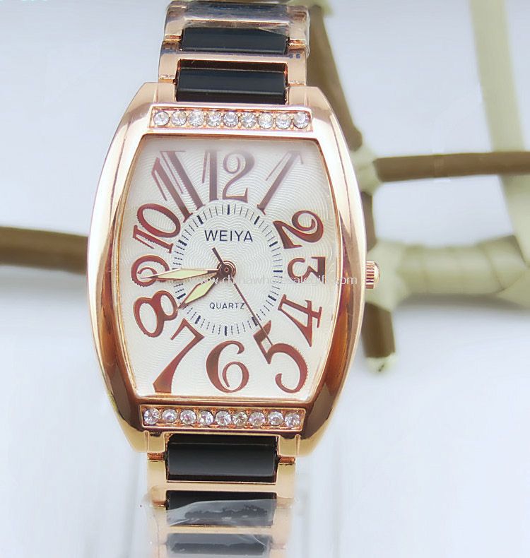 Stainless steel watch with diamond