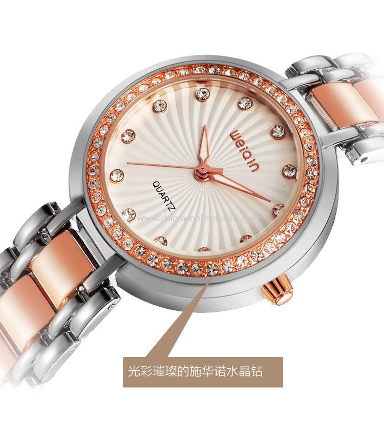 Lady watch with diamond