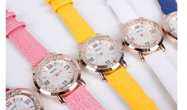 Fashion lady watch