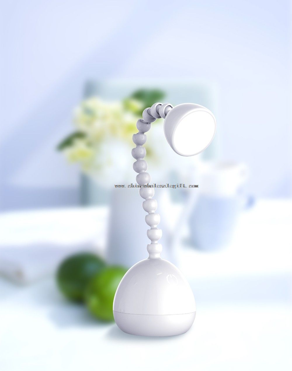 Eye-protection LED table lamp