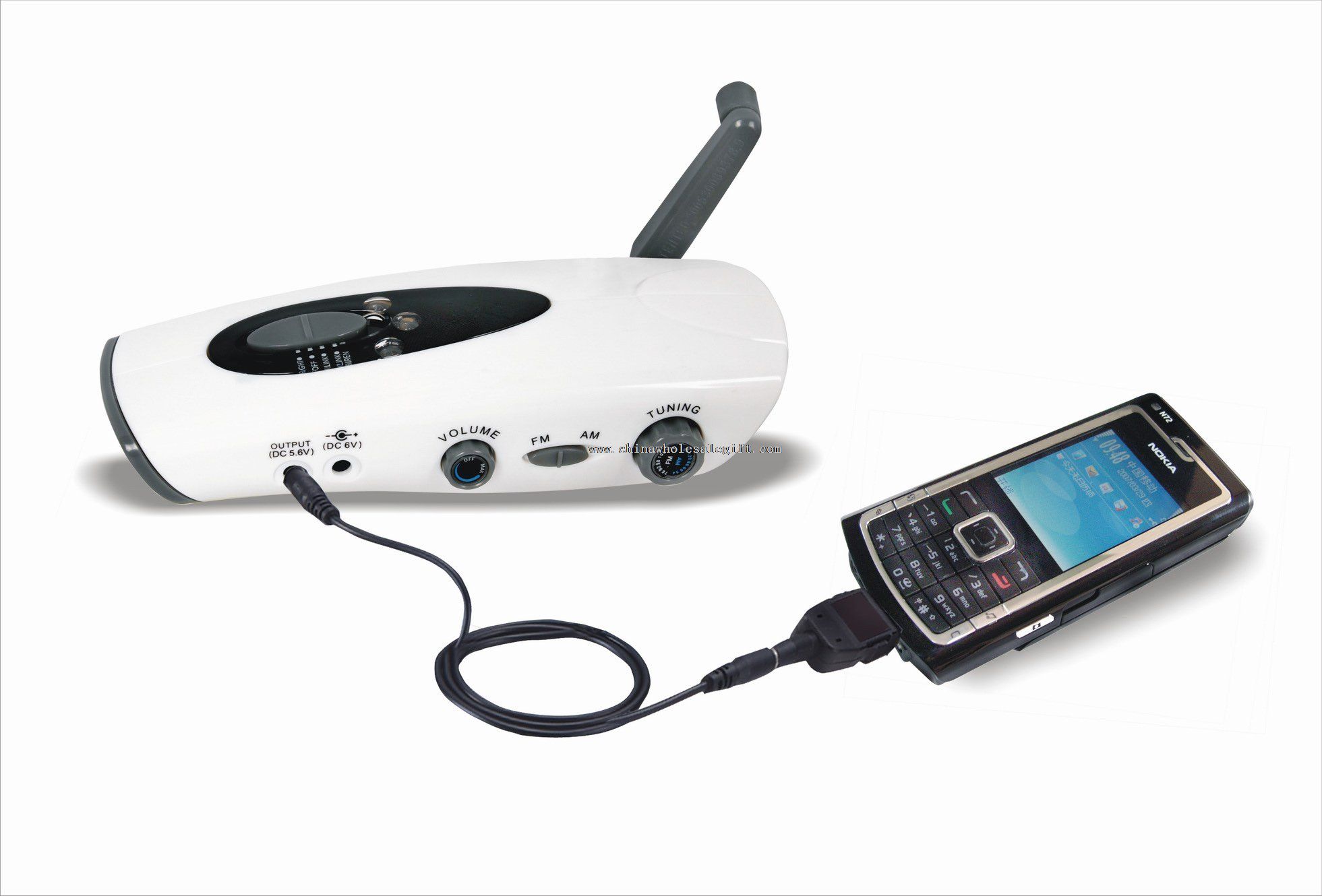 Hand Crank torch with AM/FM radio