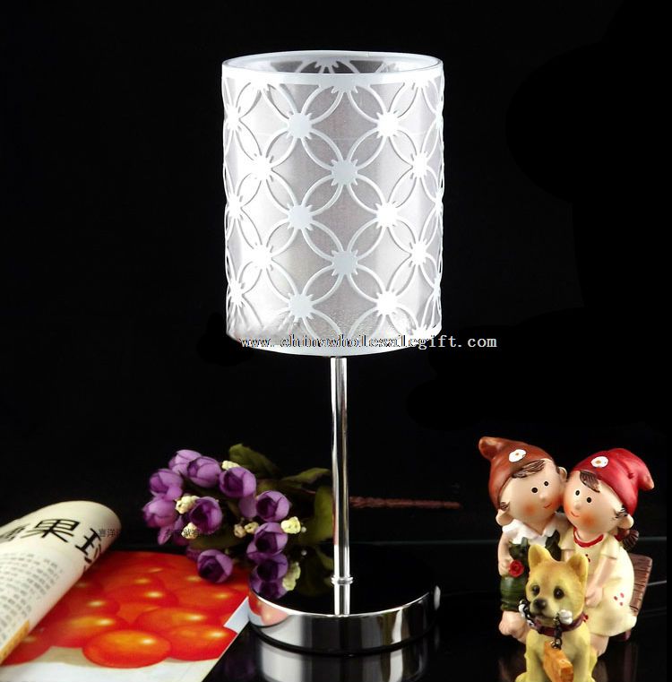 Modern iron table lamp