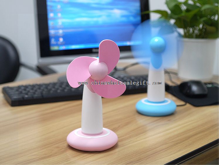 Novelty desktop small portable fans