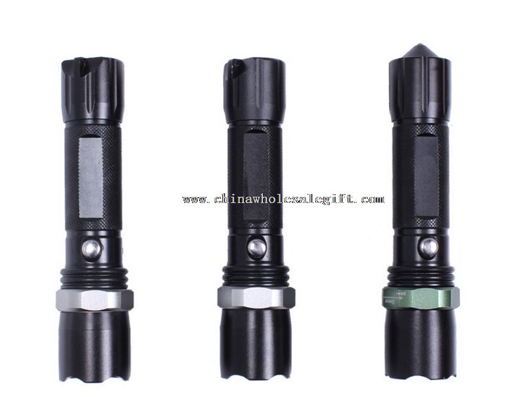 Aluminum zoomable flashlight
