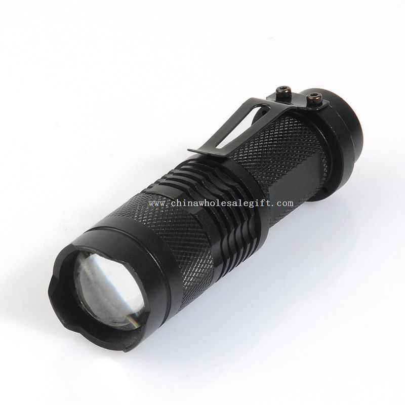 Rechargeable Zoomable LED Flashlight