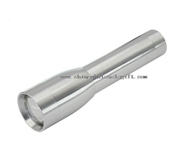 Zoomable led flashlight