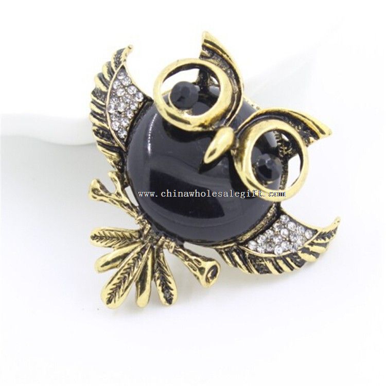 Crystal Owl Shape pin