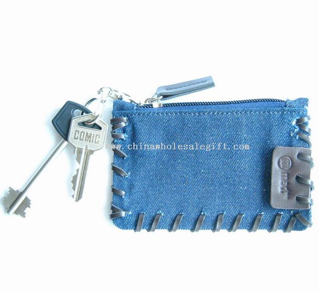 Return collection key pouch