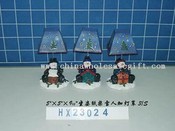 sentado muñeco de nieve de pulpa con chimenea lámpara 3/s images