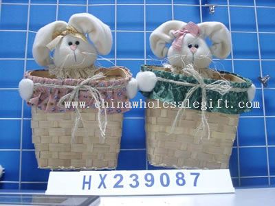 white hare head in basket 2/s