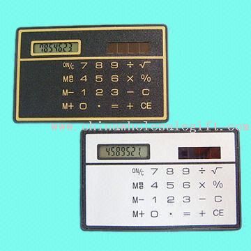 Kalkulator saku berbentuk kartu