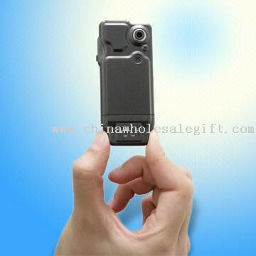 Digital Video Camera with Built-in 2MB SDRAM and SD Card Support