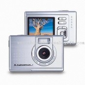 Digitalkamera mit 5,0 Megapixel und 32 MB Speicher images