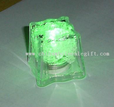 Cubo de gelo de Flash LED