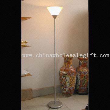 Jednoduché stylové stojací lampa