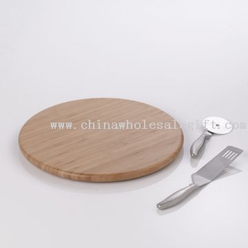 pizza set with bamboo board