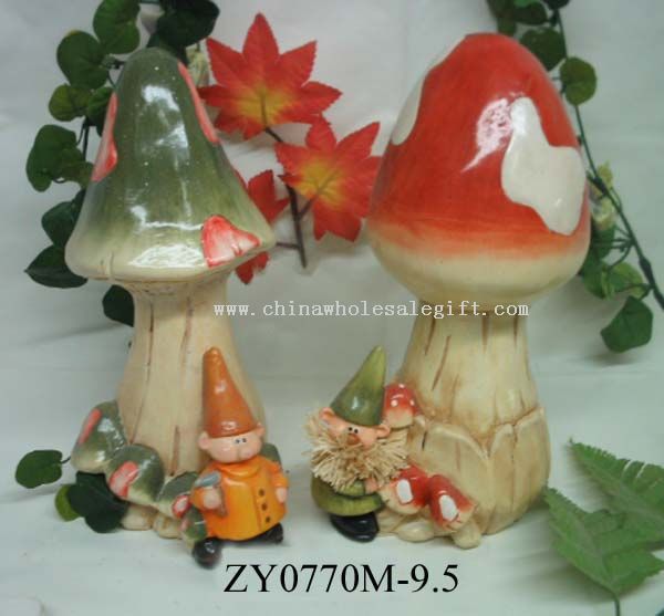 Керамические украшения грибов