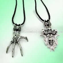 Cr&acirc;ne et de la main Pendentif avec cordon noir Collier de styles variés images