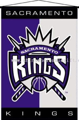 Sacramento Kings duvara asılı