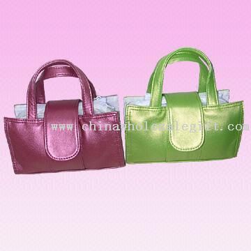 Cosmetic bag
