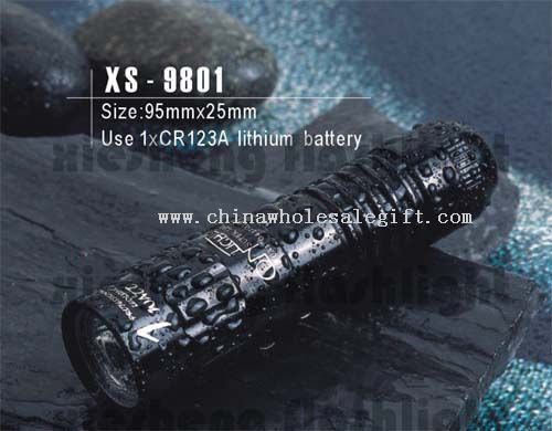 high-intensity 1W LED flashlight