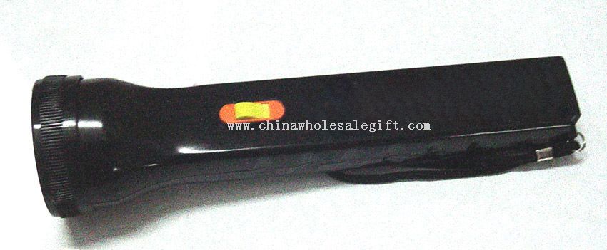 Rechargeable flashlight