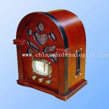 Nostalgic AM/FM Radio