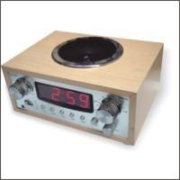 Wooden AM/FM radio