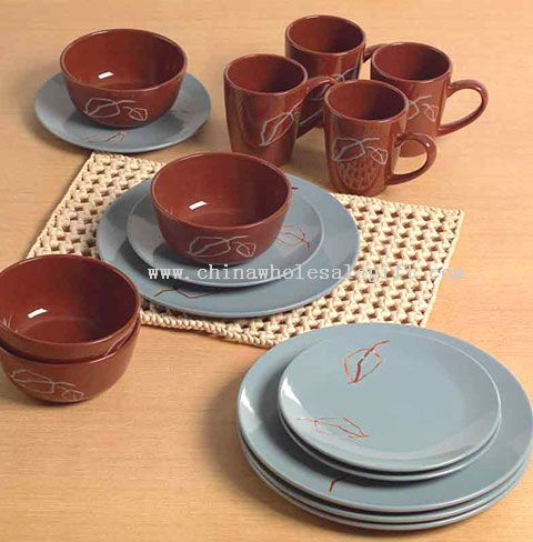 stoneware dinnerware