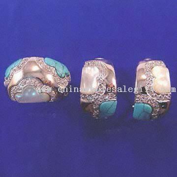 Elegant Costume Brooch