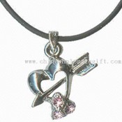Cupids Bow-shaped Pendant images