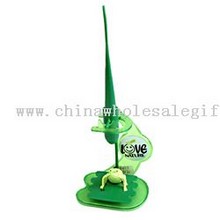 Agite bien la pluma de la rana images