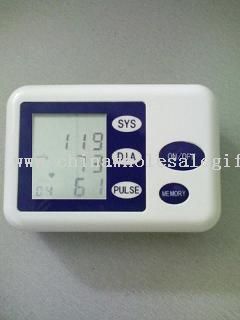 monitor krevního tlaku