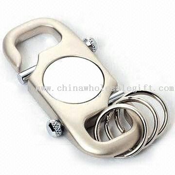 Carabiner-berbentuk logam gantungan kunci dengan beberapa cincin