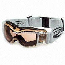 SKI Goggle with Water Repellent Strap images