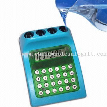 Kompakt és könnyű 8 számjegyű kijelző víz powered kalkulátor