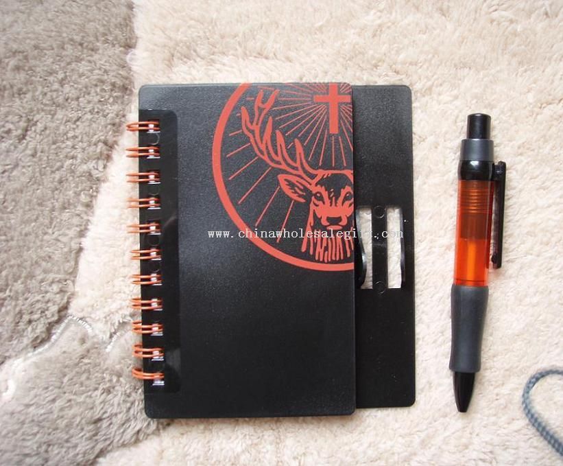 notebook med kuglepen