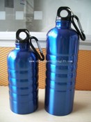 Αθλητισμό μπουκάλι νερό με carabiner images