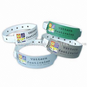 Plastic Snap Wristband/Bracelet with Adjustable Holes for Different Wrist Sizes