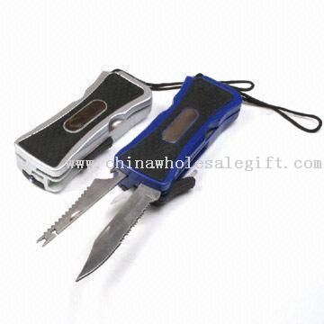 Couteaux de poche multifonction avec LED Torch et Saw