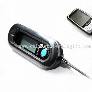 Auto MP3 Player cu USB fulger disc şi 12V de alimentare